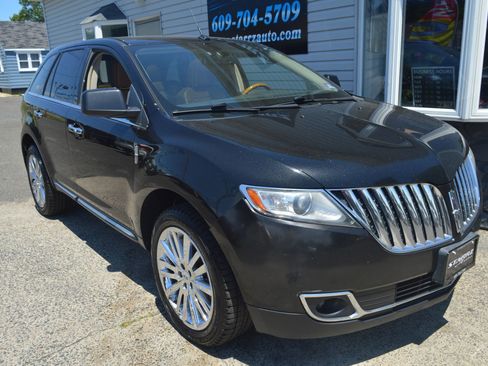 Used 2011 Lincoln MKX AWD w/ 102A Rapid Spec Order Code image 7