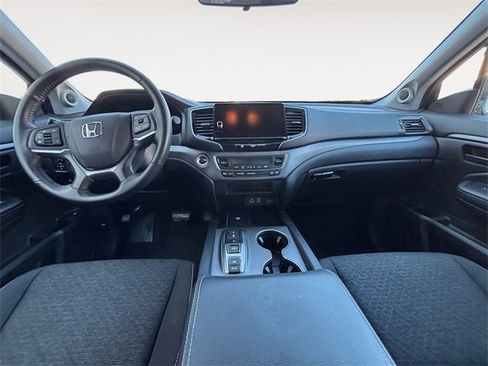 Certified 2025 Honda Ridgeline Sport image 10