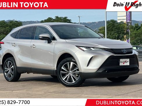 Used 2024 Toyota Venza LE AWD/4WD image 1