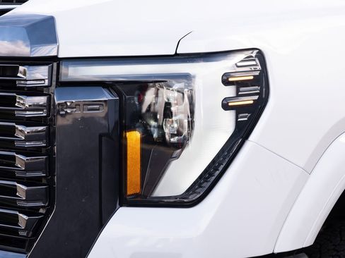 Used 2024 GMC Sierra 2500 Denali Ultimate w/ Max Trailering Package image 28