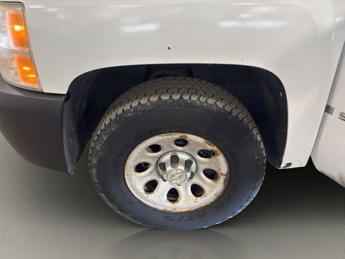 Used 2008 Chevrolet Silverado 1500 W/T AWD/4WD image 15