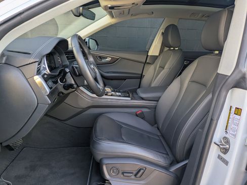 Certified 2023 Audi Q8 Premium image 23