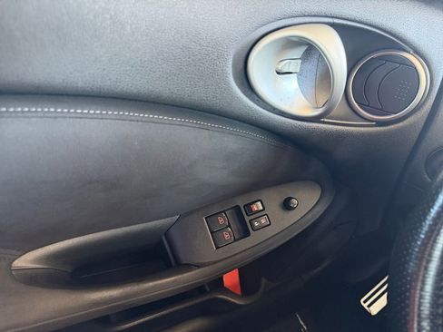 Used 2014 Nissan 370Z Touring w/ Sport Package RWD image 11
