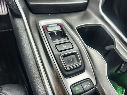 Used 2019 Honda Accord Sport image 16