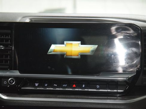 Used 2025 Chevrolet Silverado 2500 LTZ w/ LTZ Plus Package AWD/4WD image 33