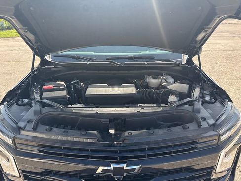 Used 2025 Chevrolet Tahoe RST w/ Comfort Package AWD/4WD image 24