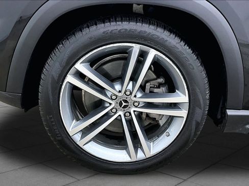 Used 2020 Mercedes-Benz GLE 450 4MATIC image 11