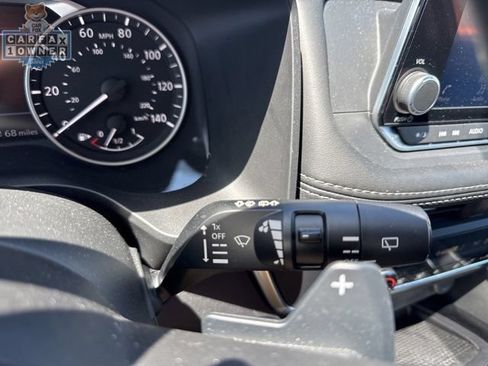 Used 2023 Nissan Rogue SV AWD/4WD image 26