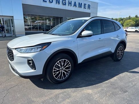 Used 2025 Ford Escape ST-Line Select AWD/4WD image 1