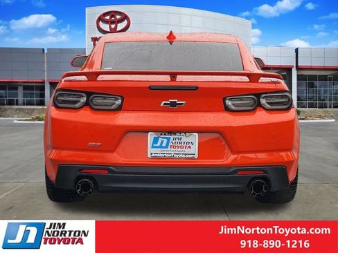 Used 2019 Chevrolet Camaro SS RWD image 6