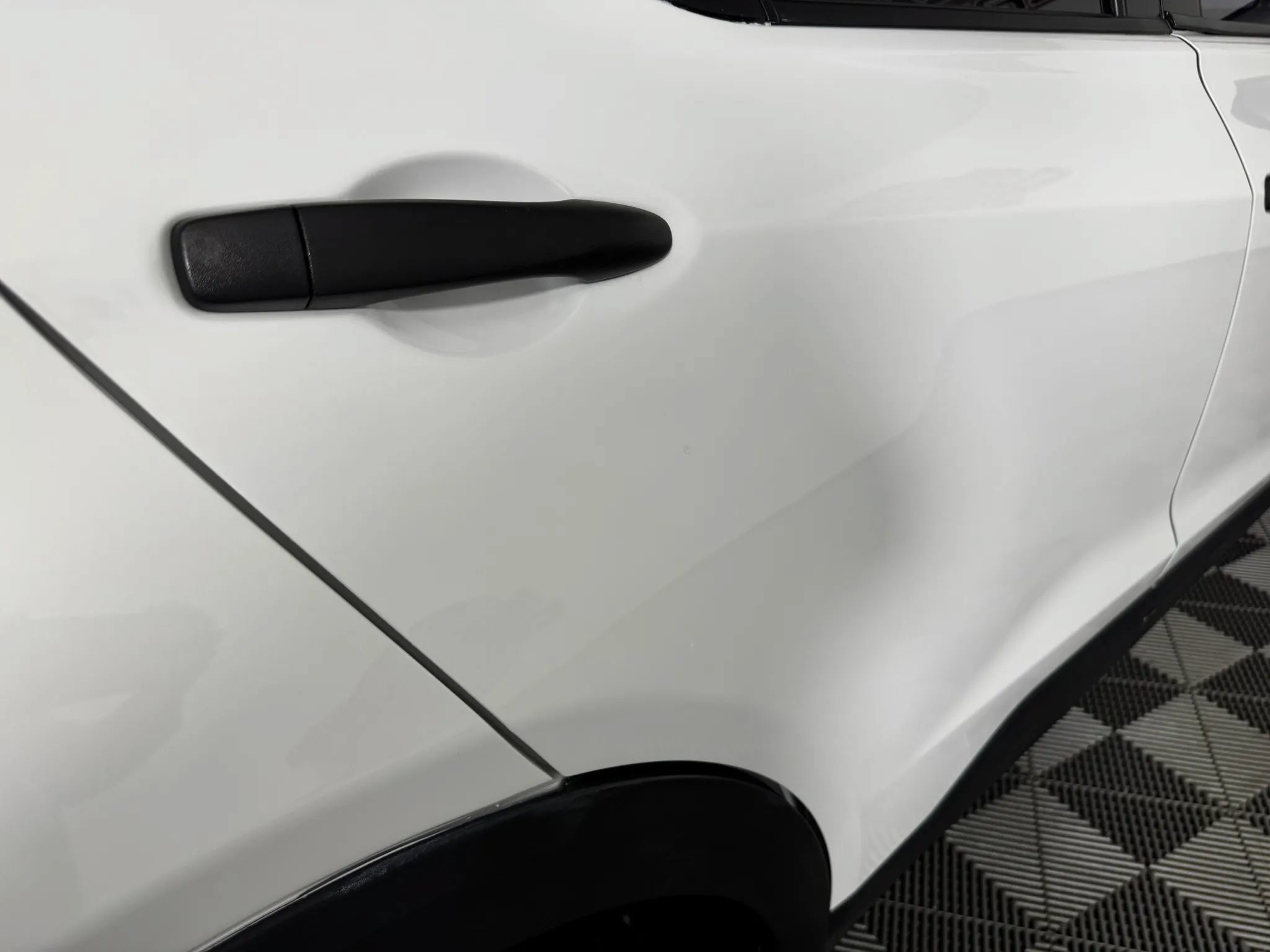 Used 2021 Nissan Kicks S FWD image 28