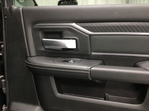 Used 2025 RAM 2500 Big Horn image 17