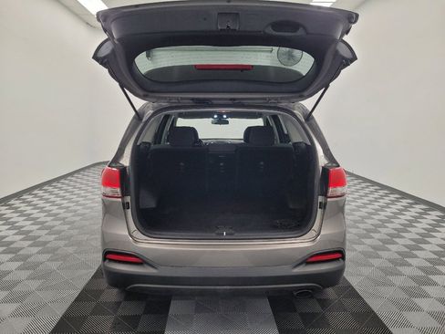 Used 2018 Kia Sorento L FWD image 29
