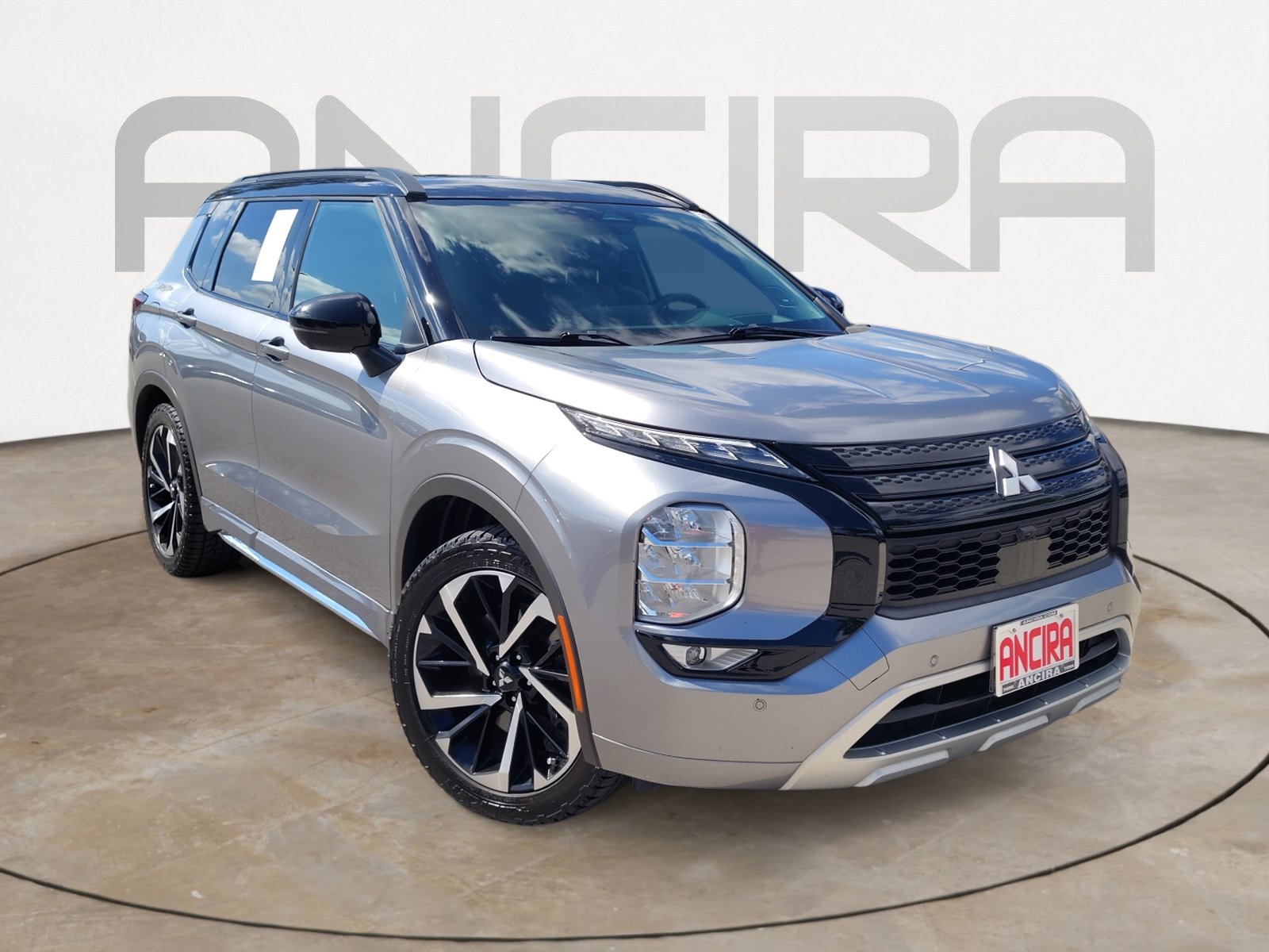 Used 2023 Mitsubishi Outlander SEL FWD image 4