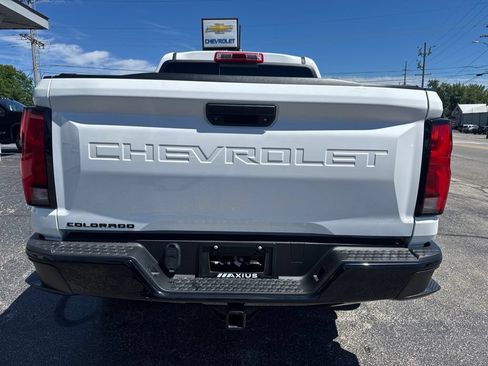Used 2023 Chevrolet Colorado Z71 w/ Z71 Convenience Package 2 AWD/4WD image 6