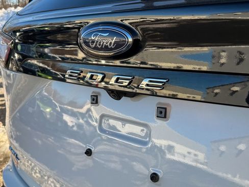 Certified 2022 Ford Edge SEL w/ Convenience Package AWD/4WD image 16