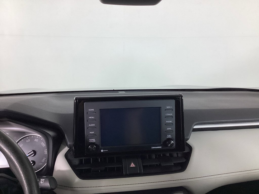Used 2021 Toyota RAV4 XLE AWD/4WD image 18