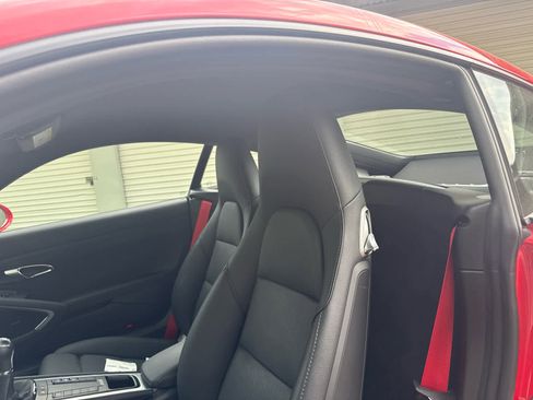 Used 2024 Porsche 718 Cayman S w/ Premium Package RWD image 9