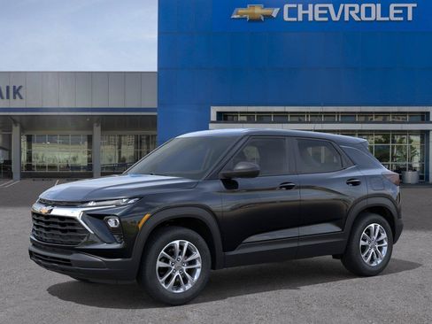 New 2026 Chevrolet TrailBlazer LS FWD image 2