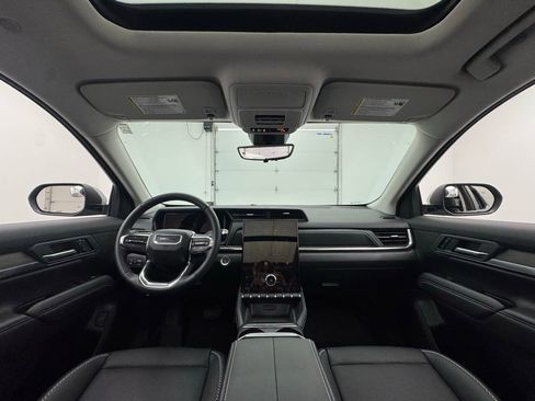 Used 2026 GMC Terrain Denali image 3