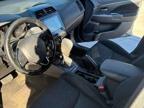 Used 2021 Mitsubishi Outlander Sport SE FWD image 5
