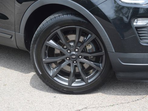 Used 2018 Ford Explorer XLT w/ Equipment Group 202A image 31