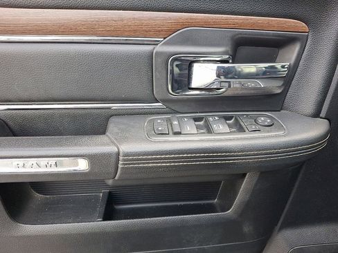 Used 2013 RAM 2500 Laramie w/ Convenience Group image 14