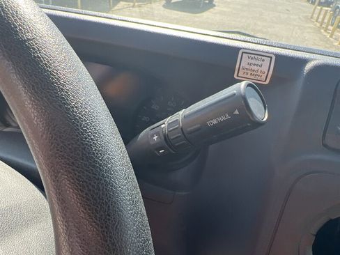 Used 2022 Ford E-350 and Econoline 350 Super Duty image 22