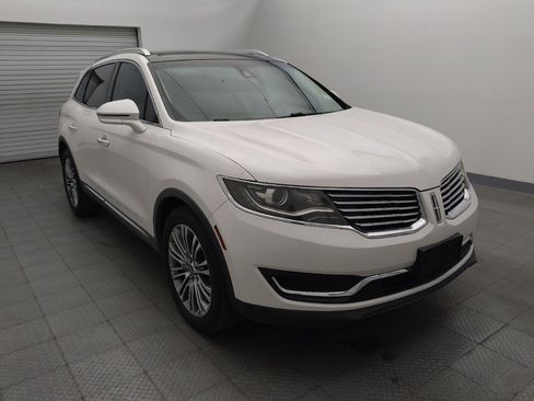 Used 2017 Lincoln MKX Reserve w/ Driver Assistance Package FWD image 13
