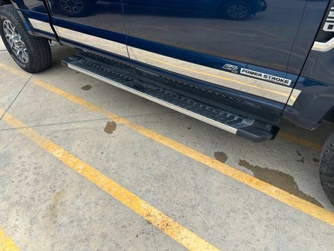 Used 2020 Ford F350 Lariat w/ Lariat Value Package AWD/4WD image 35