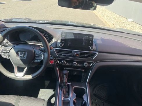 Used 2019 Honda Accord EX image 17
