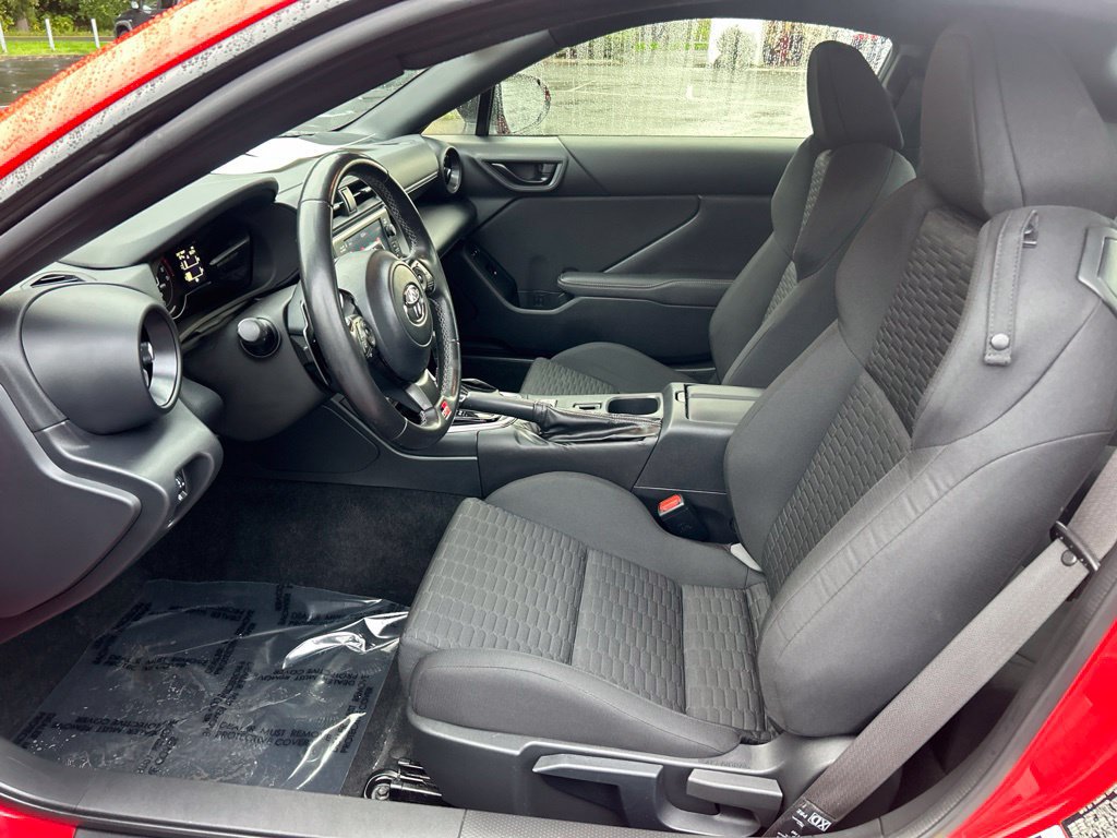 Certified 2023 Toyota GR86 w/ ALL Weather Mat Package (TMS) RWD image 9