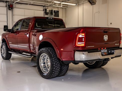 Used 2024 RAM 3500 Limited AWD/4WD image 7