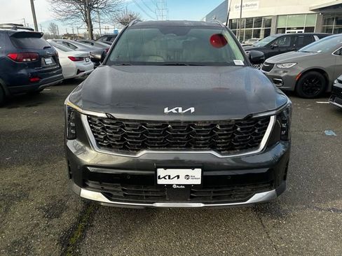 Used 2025 Kia Sorento EX AWD/4WD image 3