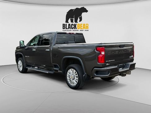 Used 2021 Chevrolet Silverado 2500 High Country w/ Z71 Off-Road Package AWD/4WD image 5