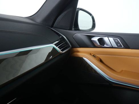 Certified 2023 BMW X5 sDrive40i w/ Climate Comfort Package image 27