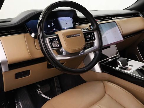 Used 2024 Land Rover Range Rover Autobiography AWD/4WD image 13