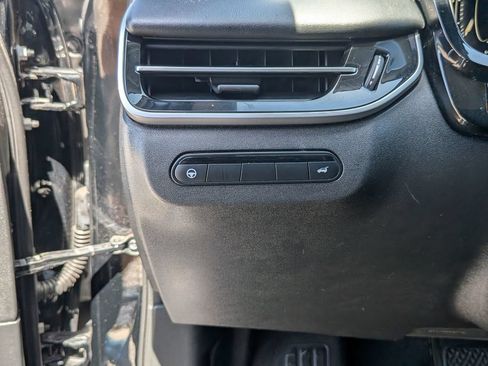 Used 2023 INFINITI QX60 Luxe w/ Cargo Package FWD image 22