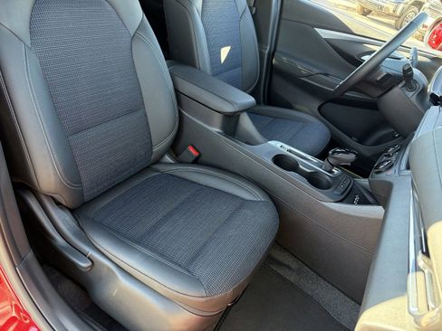 Certified 2026 Buick Envista Preferred w/ Convenience I Package FWD image 11
