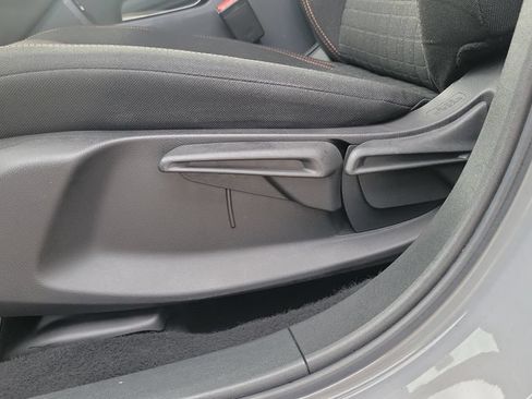 Used 2023 Honda HR-V Sport image 17