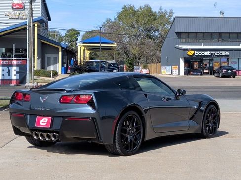 Used 2019 Chevrolet Corvette Stingray Coupe w/ 1LT image 8