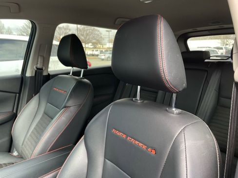 Used 2025 Nissan Rogue SV image 24