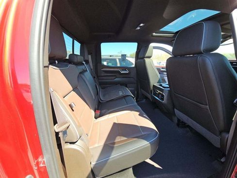 Used 2022 GMC Sierra 1500 Denali AWD/4WD image 11
