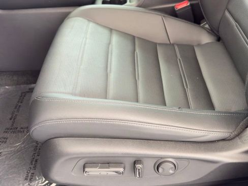 Used 2025 Honda CR-V EX-L image 5