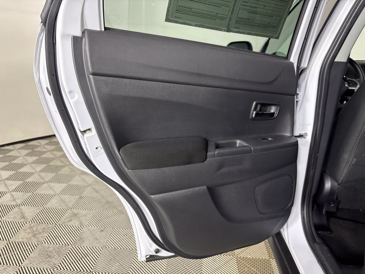 Used 2024 Mitsubishi Outlander Sport AWD image 21