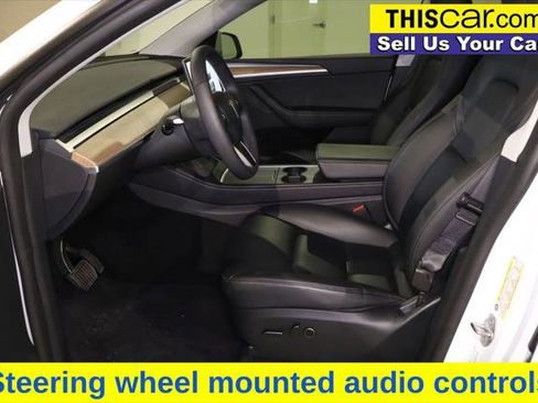 Used 2024 Tesla Model Y Long Range image 16