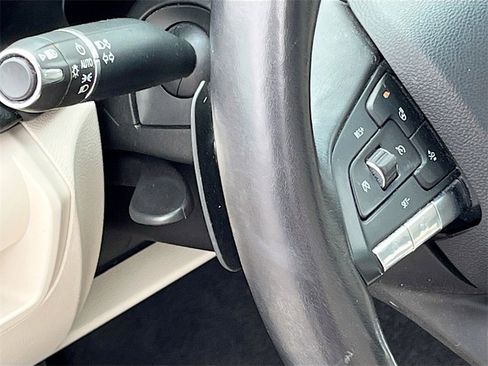 Used 2025 Toyota GR86 Premium image 10