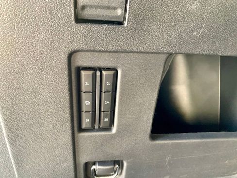 Used 2024 Lincoln Navigator L 4WD image 27