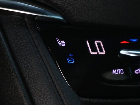 Used 2021 Cadillac XT5 Premium Luxury image 23