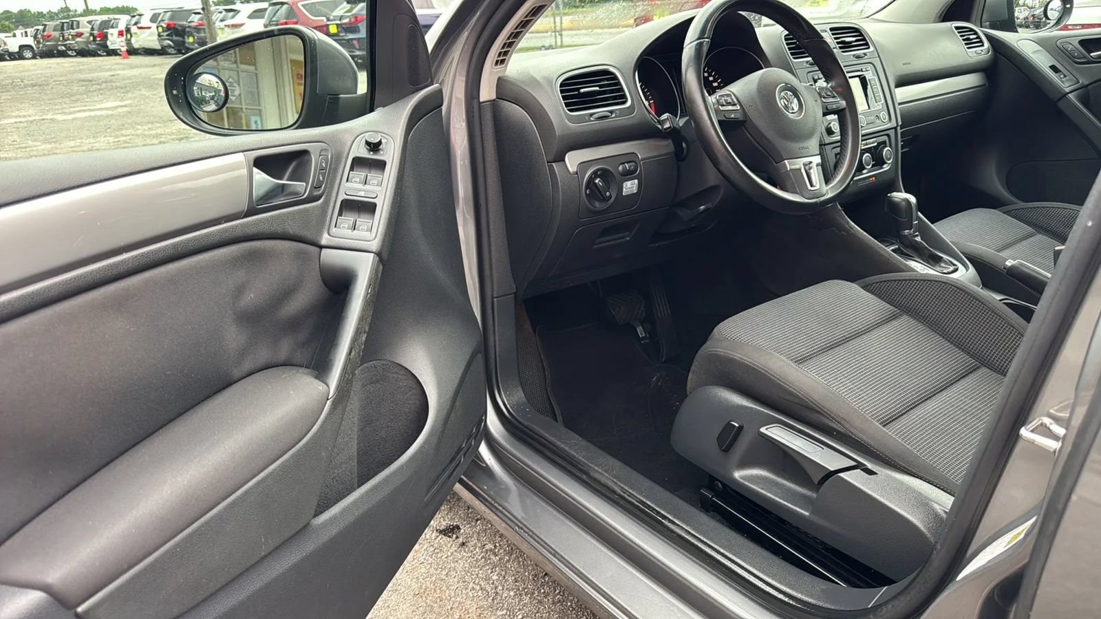 Used 2013 Volkswagen Golf TDI FWD image 9